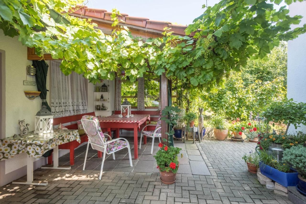 Haus Desor Apartamento Kressbronn am Bodensee Exterior foto