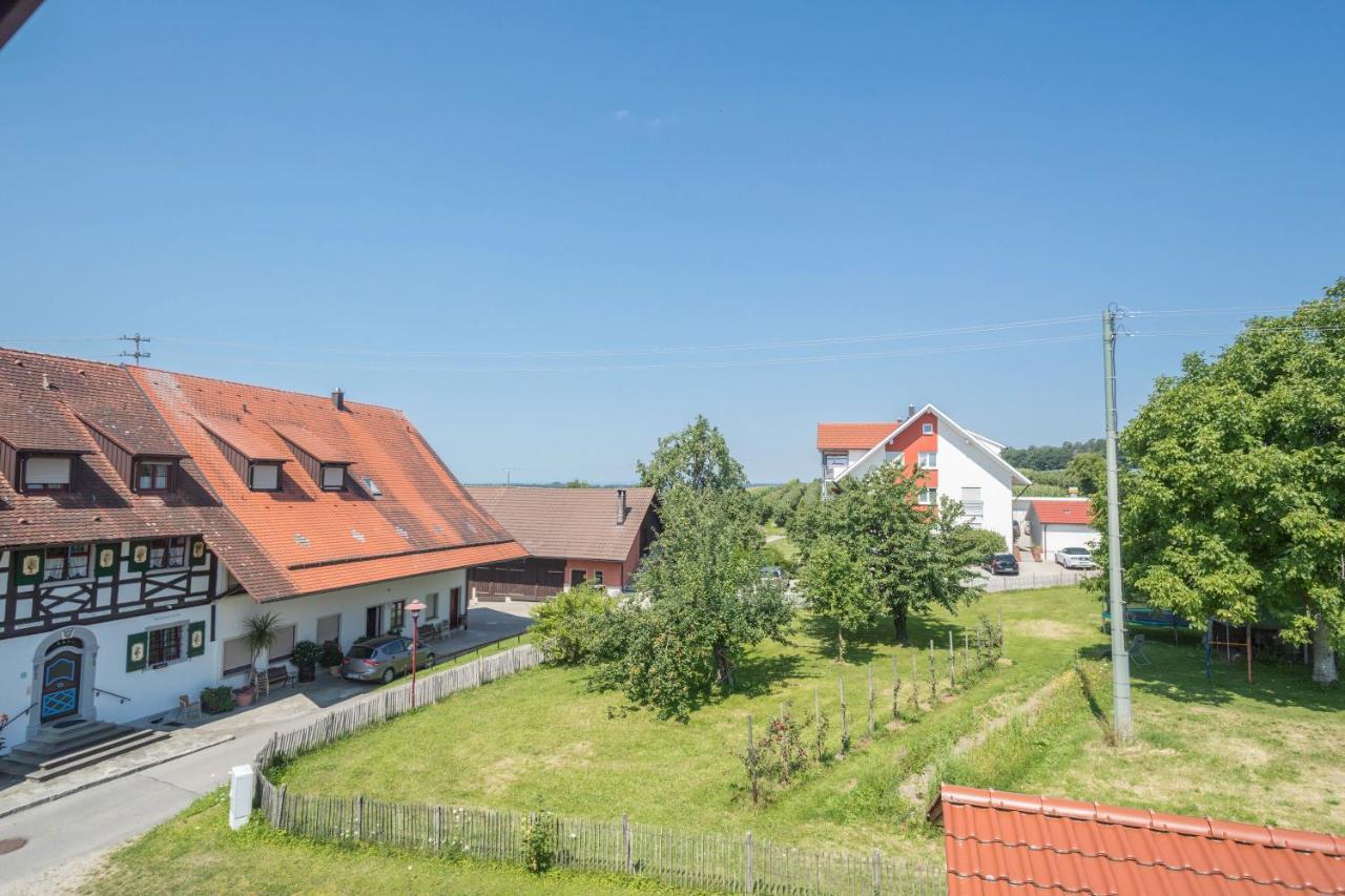 Haus Desor Apartamento Kressbronn am Bodensee Exterior foto